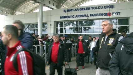 Beşiktaş Devre Arası Kampı İçin Antalya'ya Geldi