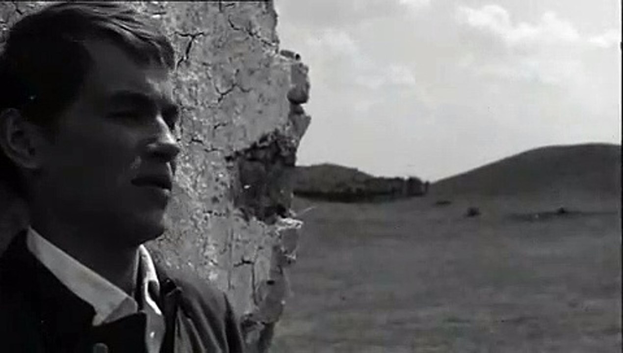 Scene from: Miklós Jancsó-  Így jöttem aka  'My Way Home'  aka Wojenna przyjaźń 1965
