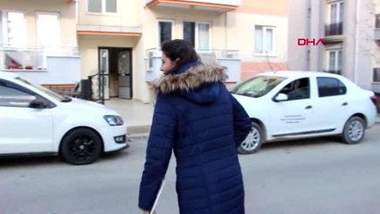 Isparta çocukları ilgilenmeyince hayata küstü, kendisini eve kapadı