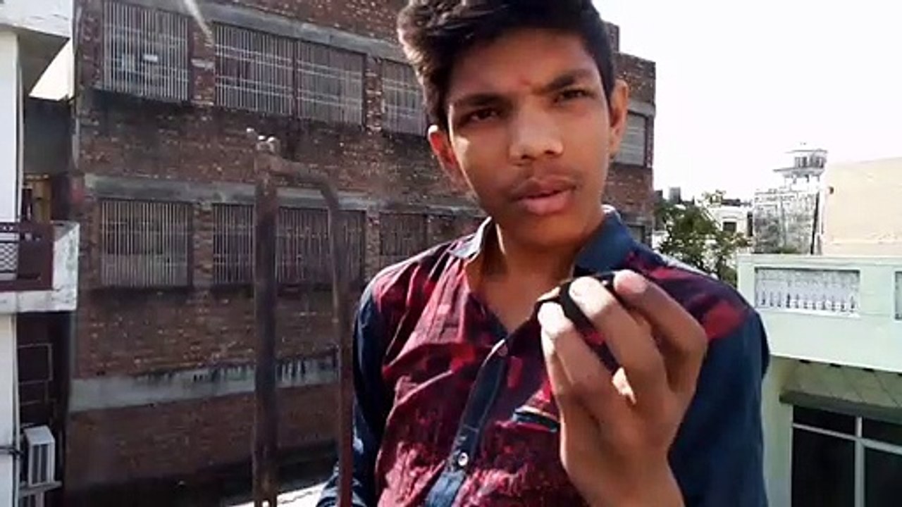 LET'S SEE WHAT INSIDE THE 4 VOLT 1AH LEAD ACID BATTERY IN HINDI..