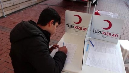 Lenf kanserine yakalanan tıp öğrencisi Elif Azra için kök hücre bağışı yapıldı