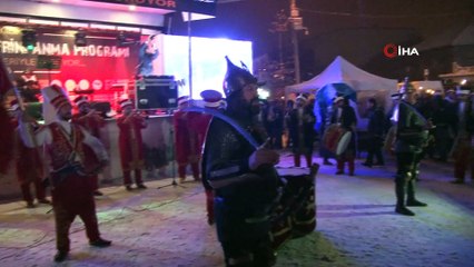 Binlerce Sarıkamışlı kar altında 90 bin şehit için meşaleler ile yürüdüler