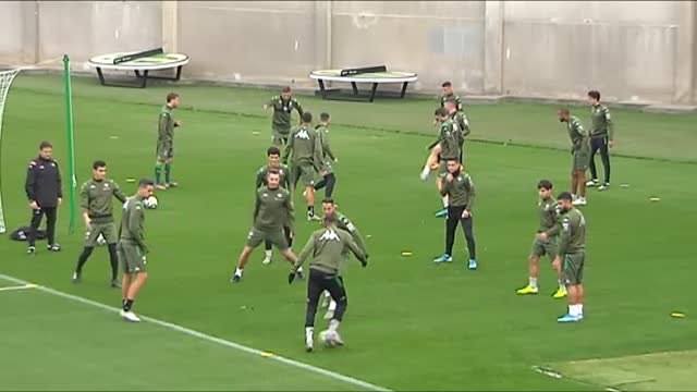 Aleña ya entrena con el Betis