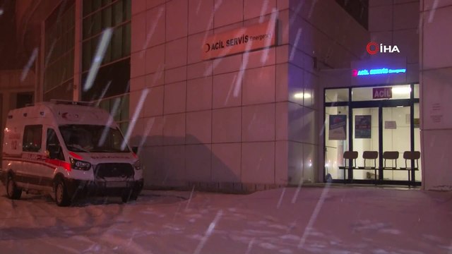 Erzincan'da yolcu otobüsü devrildi: 16 yaralı