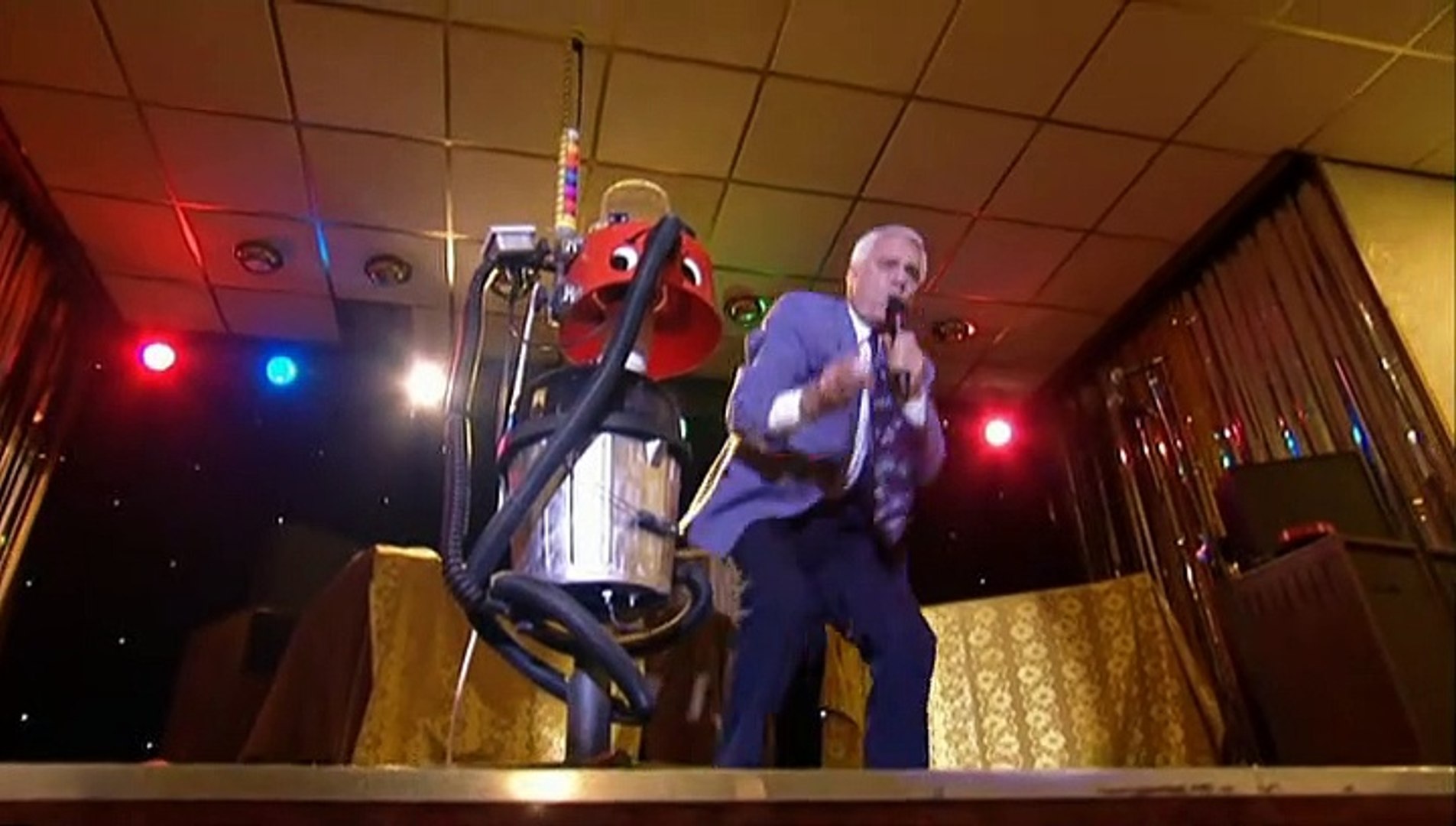 phoenix nights s01e02 video dailymotion