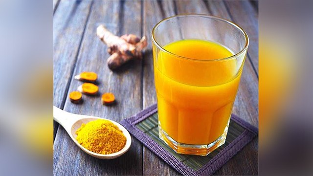 जोड़ों के दर्द से लेकर मोटापा घटा देगा हल्दी का ये जूस|Haldi Juice|Turmeric Juice Benefits | Boldsky