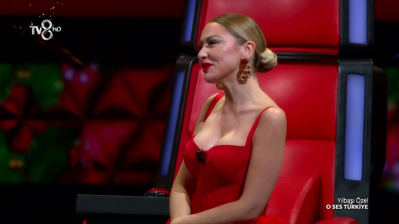 Hadise Show Her Breasts With Red Dress