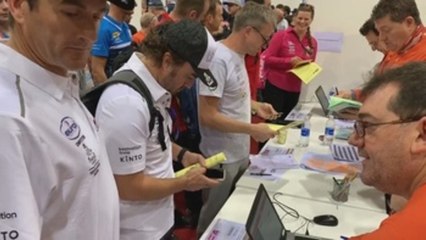 Alonso, Sainz y Roma cumplen los últimos trámites antes de comenzar el Dakar