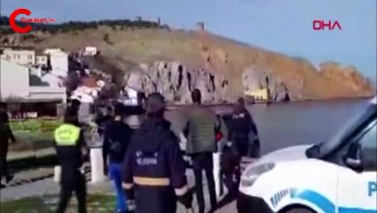 Otomobilini denize süren sürücüye kazmalı müdahale