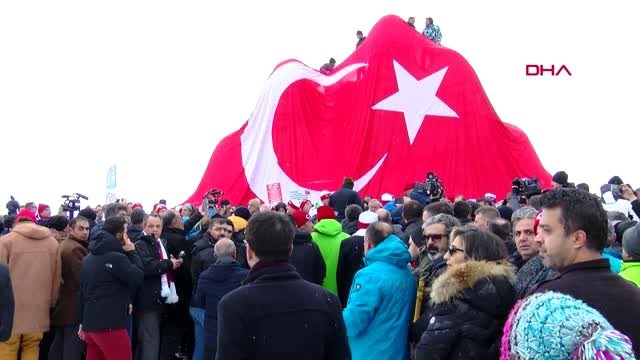 Kars sarıkamış harekatı'nın 105'inci yılında kahraman ecdad anısına yapılan şehit heykellerinin...
