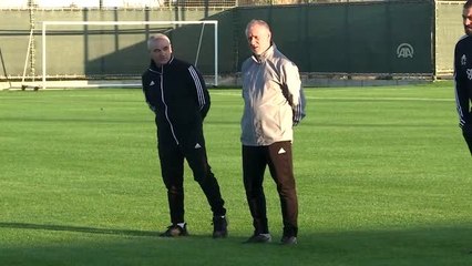 Sivasspor, devre arası kampında ilk antrenmanını yaptı