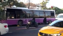 Beşiktaş'ta seyir halindeki halk otobüsünün arka lastiği yerinden çıktı, kaldırımda yürüyen yaşlı adama çarptı