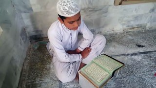 Teaching surah waqeah in beautiful voice ustad qari hammad ullah sajid