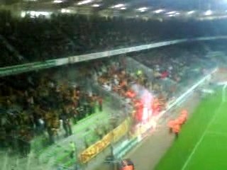 Caen - Lens. Vu des tribunes.