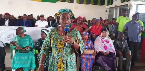 Guinée / Mme Tata  Bah de l’UFDG fait un clin d’œil : « Dites à ce Burkinabè que les Guinéens ne sont pas des singes »