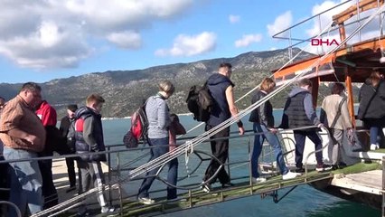 Antalya rus turistler, demre'de kış ortasında yazı yaşadı
