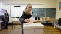 الناخبون الكرواتيون يدلون بأصواتهم في الانتخابات الرئاسية