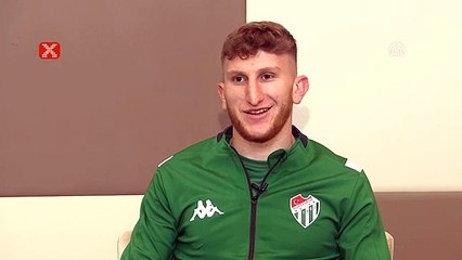 Burak Kapacak: "Önceden Bellerin'i örnek alıyordum, şimdi Quaresma"orum"