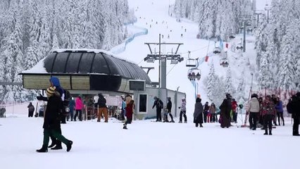 Ilgaz Dağı Kayak Merkezi'nde hafta sonu yoğunluğu