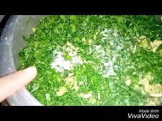 सरसों का साग और मक्का की रोटी