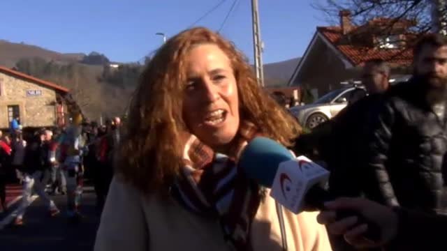 Centenares de personas asisten a La Vijanera para asistir al primer carnaval del año