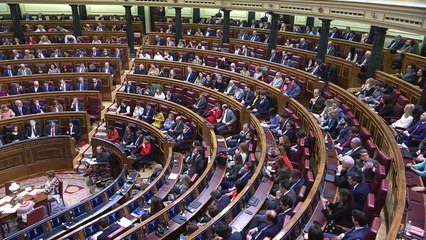 Pedro Sánchez pierde primera votación, pero se dirige a ser renovado en el poder en España
