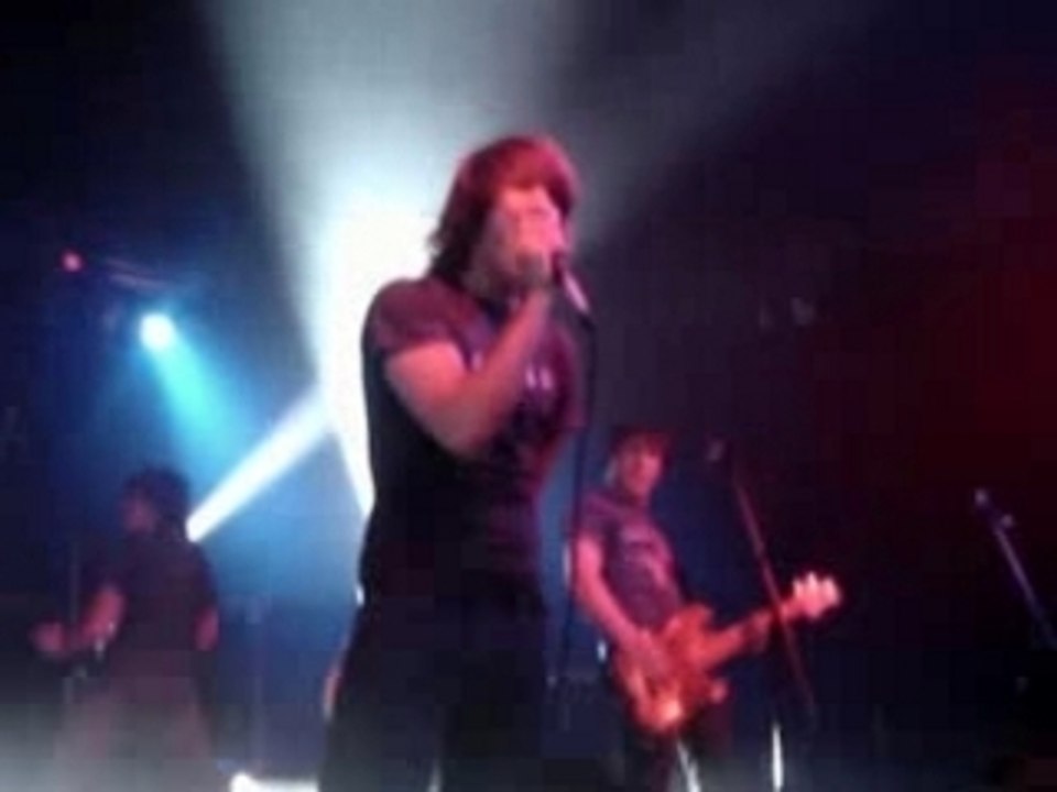 Saosin - Bury Your Head (Live with Cove)