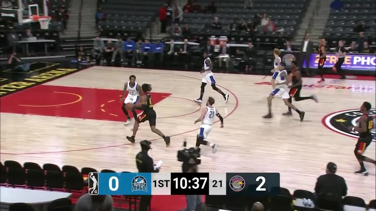 Vic Law (17 points) Highlights vs. College Park Skyhawks