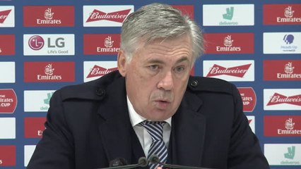 Ancelotti breaks own rule to debrief Everton players
