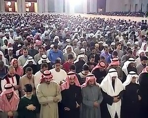Saudi Qari heart touching reciting the Holy quran