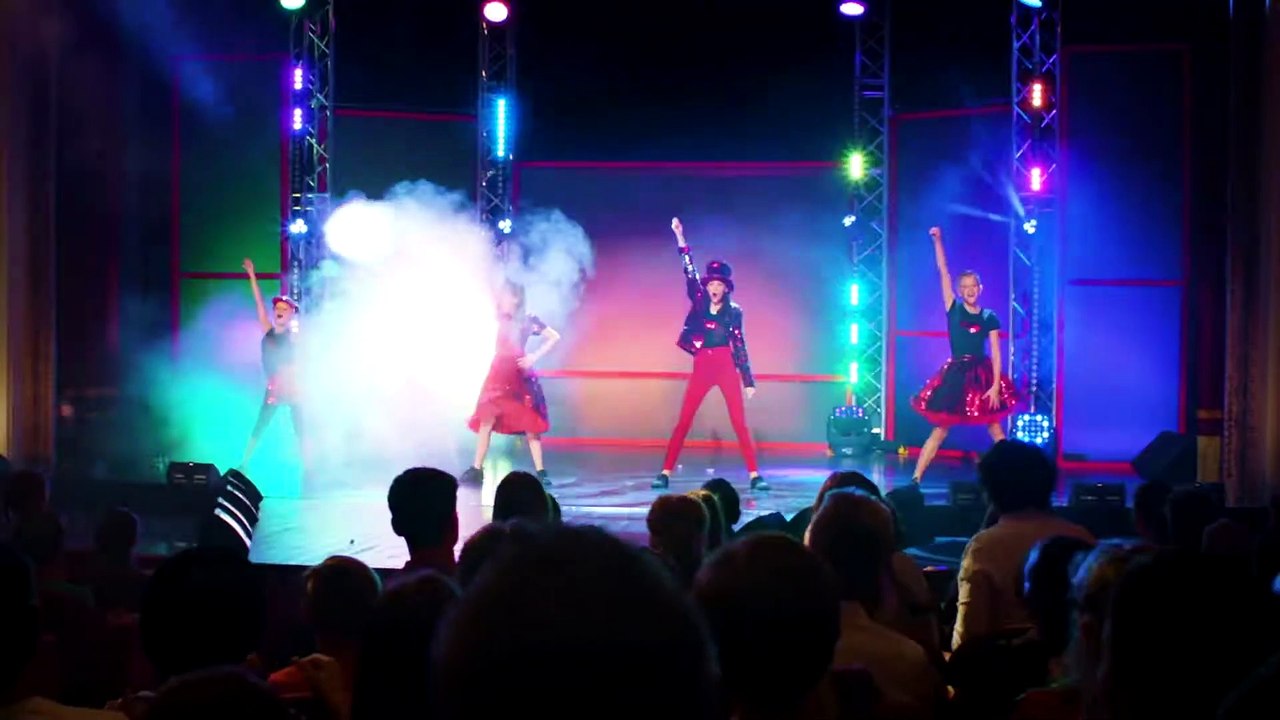 4 ZAUBERHAFTE SCHWESTERN – Eindrücke von der Premiere