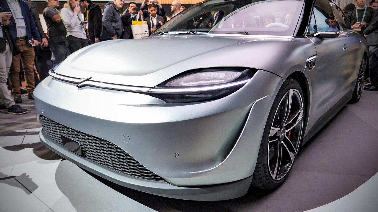 Visite de la Vision-S, la première voiture électrique de Sony - CES 2020