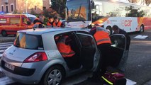 Martigues : accident entre un car et une voiture