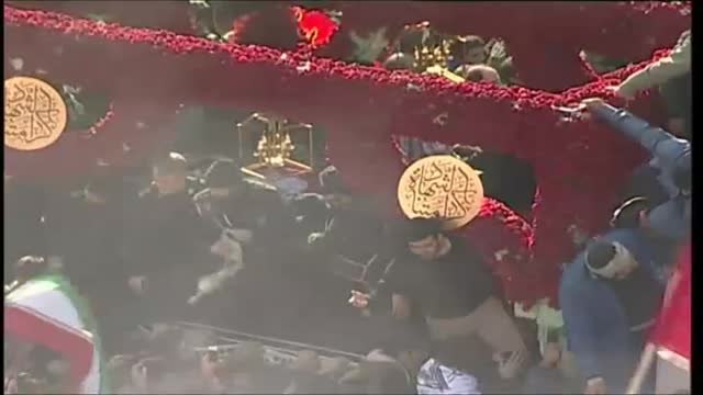 Cientos de miles de personas lloran la muerte del general Soleimani en Irán