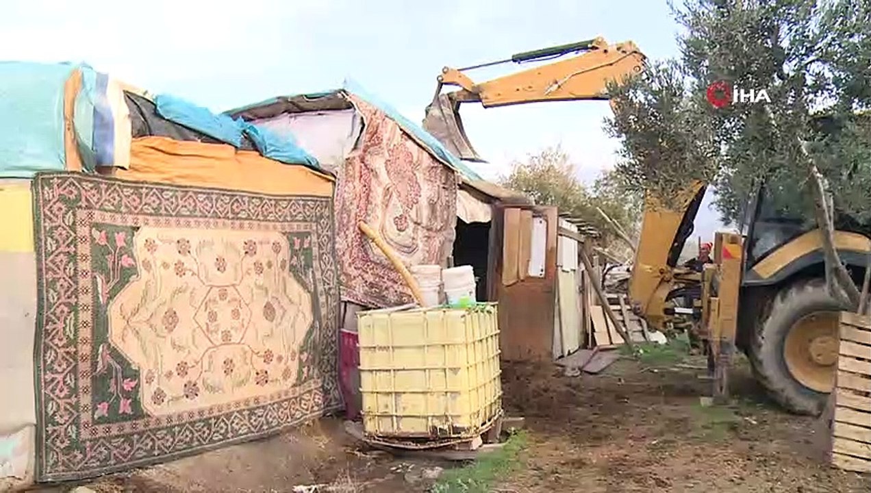 Kaçak ahırlar yıkıldı