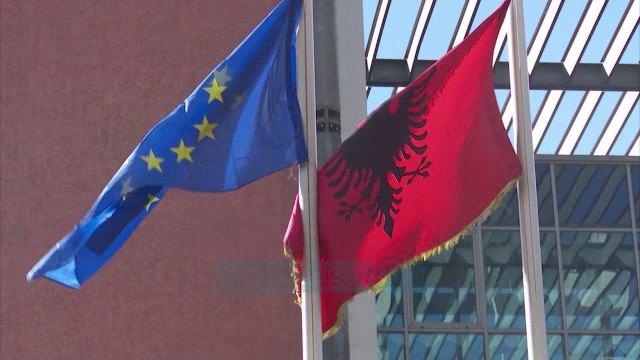 PS: Mos pushoni hetimet për “CEZ”, dosja të kalojë tek SPAK - News, Lajme - Vizion Plus