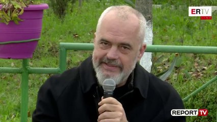 Do rikthehem, mbase pa kamera rrëfeheni, unë si gjysmë prift e gjysmë hoxhë', Rama batuta
