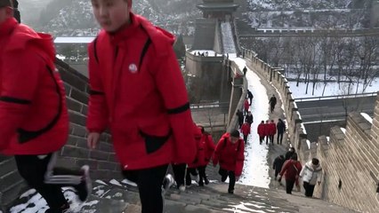 La Grande Muraille de Chine se réveille sous un manteau blanc