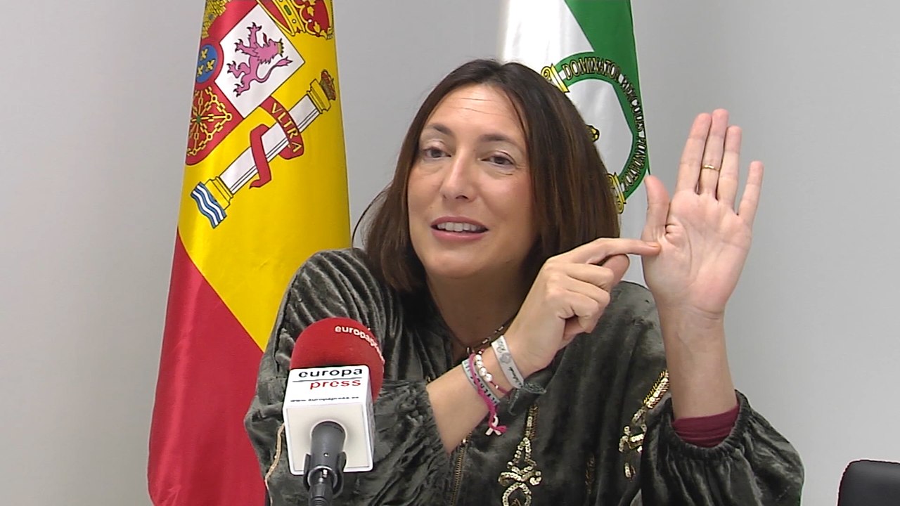 Loles López valora la "altura de miras" de Vox