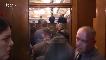 Mal i Zi/ Gjukanovic firmos ligjin problematik mbi fenë