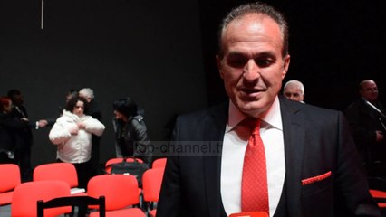 Kartolinë nga kori “Lira”/ Zëra të rinj e të vjetër në koncertin e fundvitit në Korçë