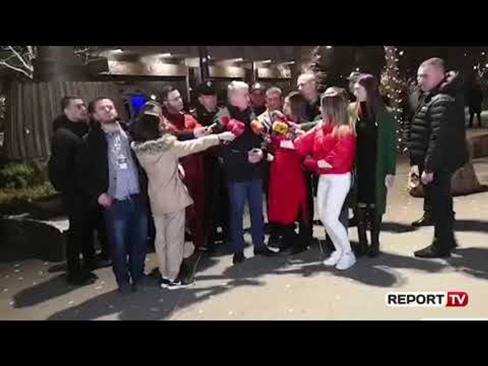 Report TV - I plas kapsolla në dorë, 60-vjeçarit në Vlorë i priten tre gishtërinjtë