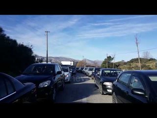 Ora News - Emigrantët kthehen në vendet e punës, radhë të gjata në Kakavijë