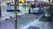 Report TV - Rënia e palmave në Durrës, momenti kur kalimtari dhe makina e policisë shpëtojnë paq