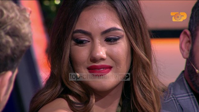 Befasuese; Nevina Shtylla performancë në tavolinën e festës së “E Diell” 5 Janar 2020