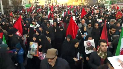 الإيرانيون يدعون إلى الانتقام لمقتل سليماني