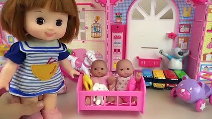 Baby doll bath with surprise eggs and washing machine toys play - YouTube
