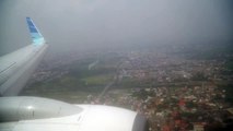 GARUDA INDONESIA GA 153 BOEING 737-800 LANDING at JAKARTA