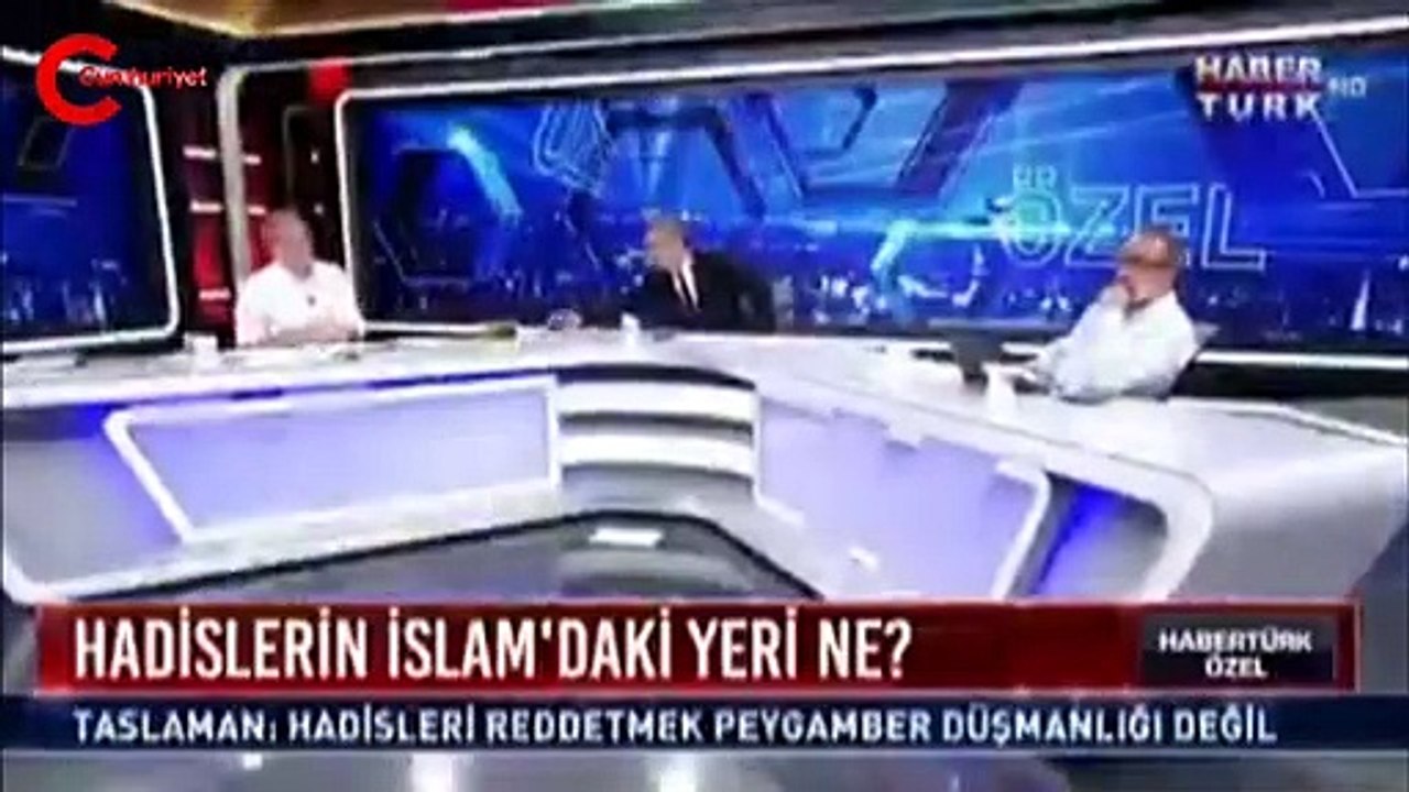 Canlı yayında deve idrarı ikram etti
