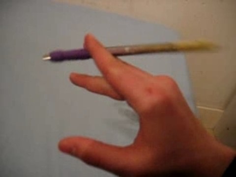 Petit combo de penspinning par nevin snake